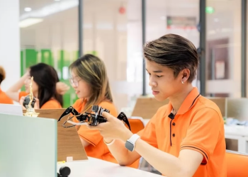 Sinh viên CNTT ĐH FPT được thỏa sức sáng tạo, học hỏi với đam mê